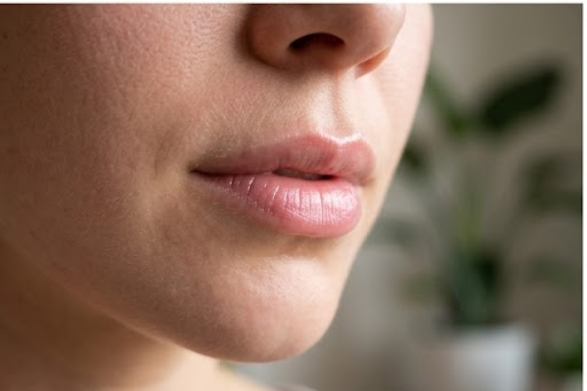 10 Simple Habits That Help Keep Lips Soft and Hydrated